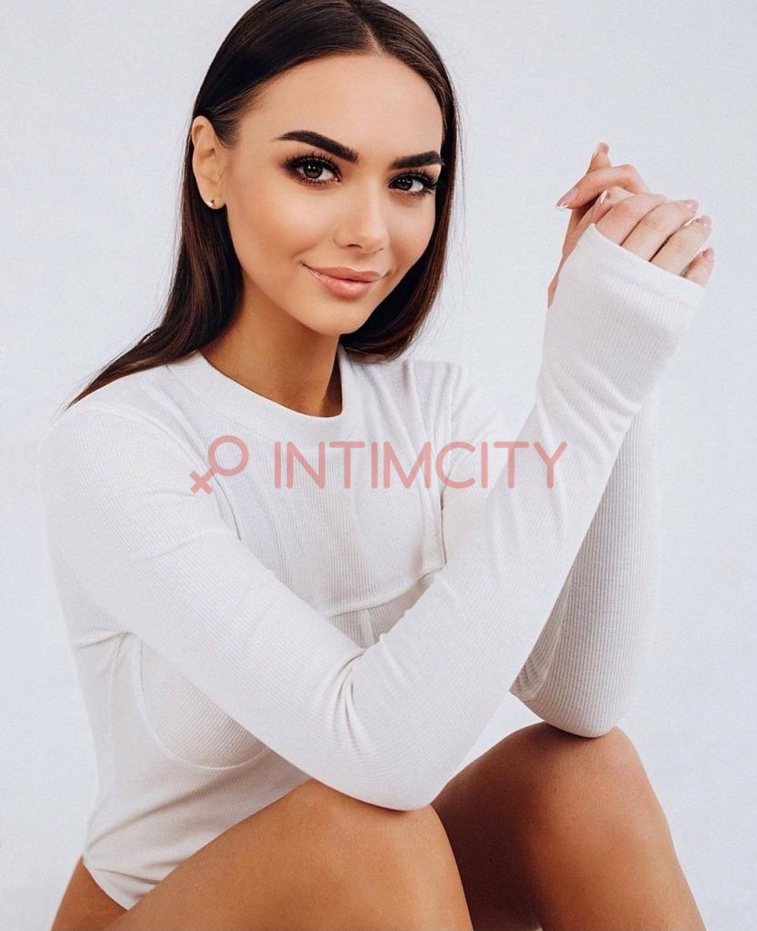 Эскортница Яна Интимсити