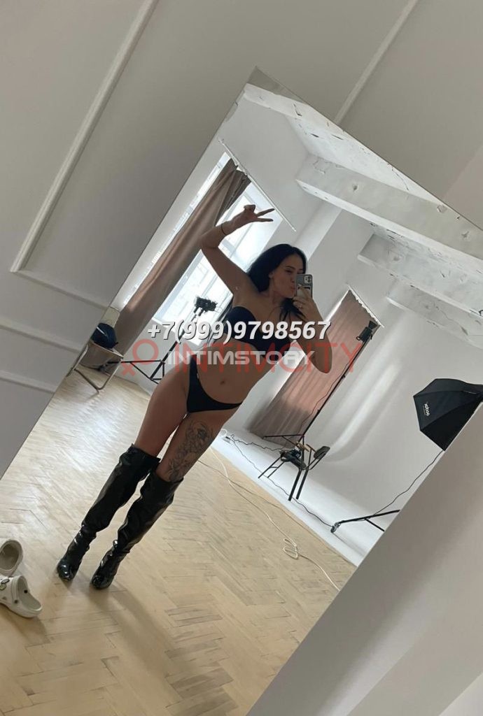 Эскортница Александра IntimCity