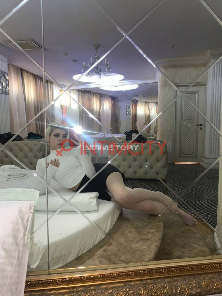 Эскортница Света IntimCity