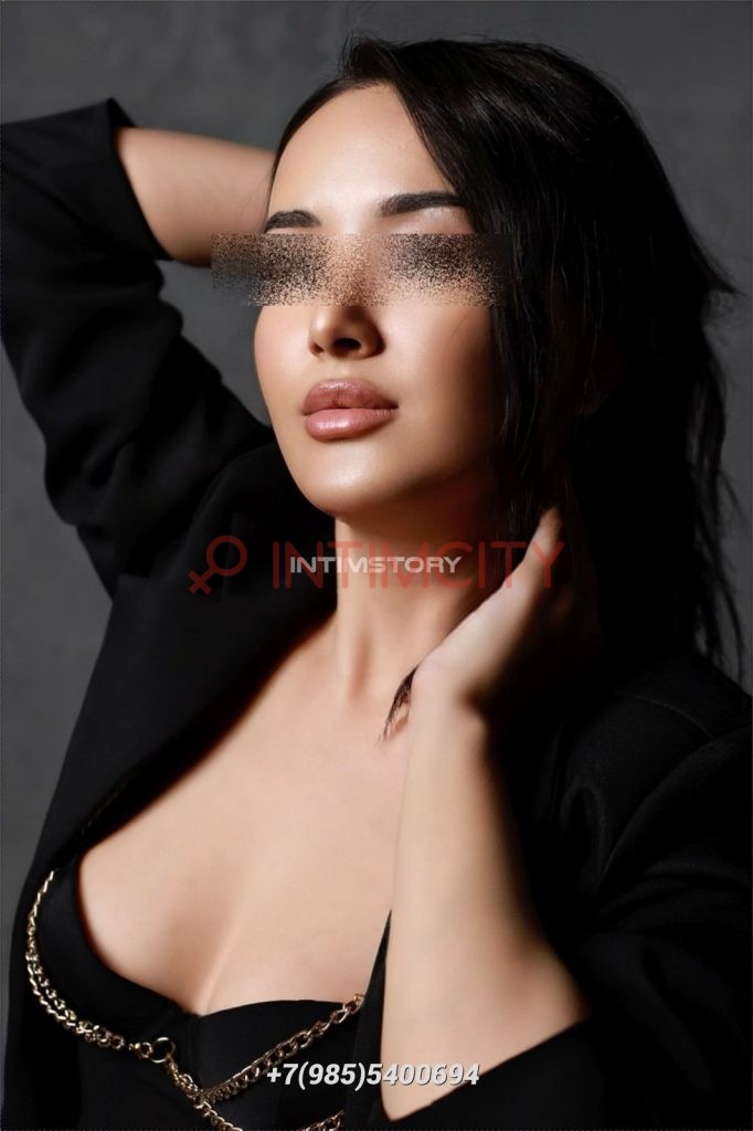 Элитная проститутка Вика Интимсити