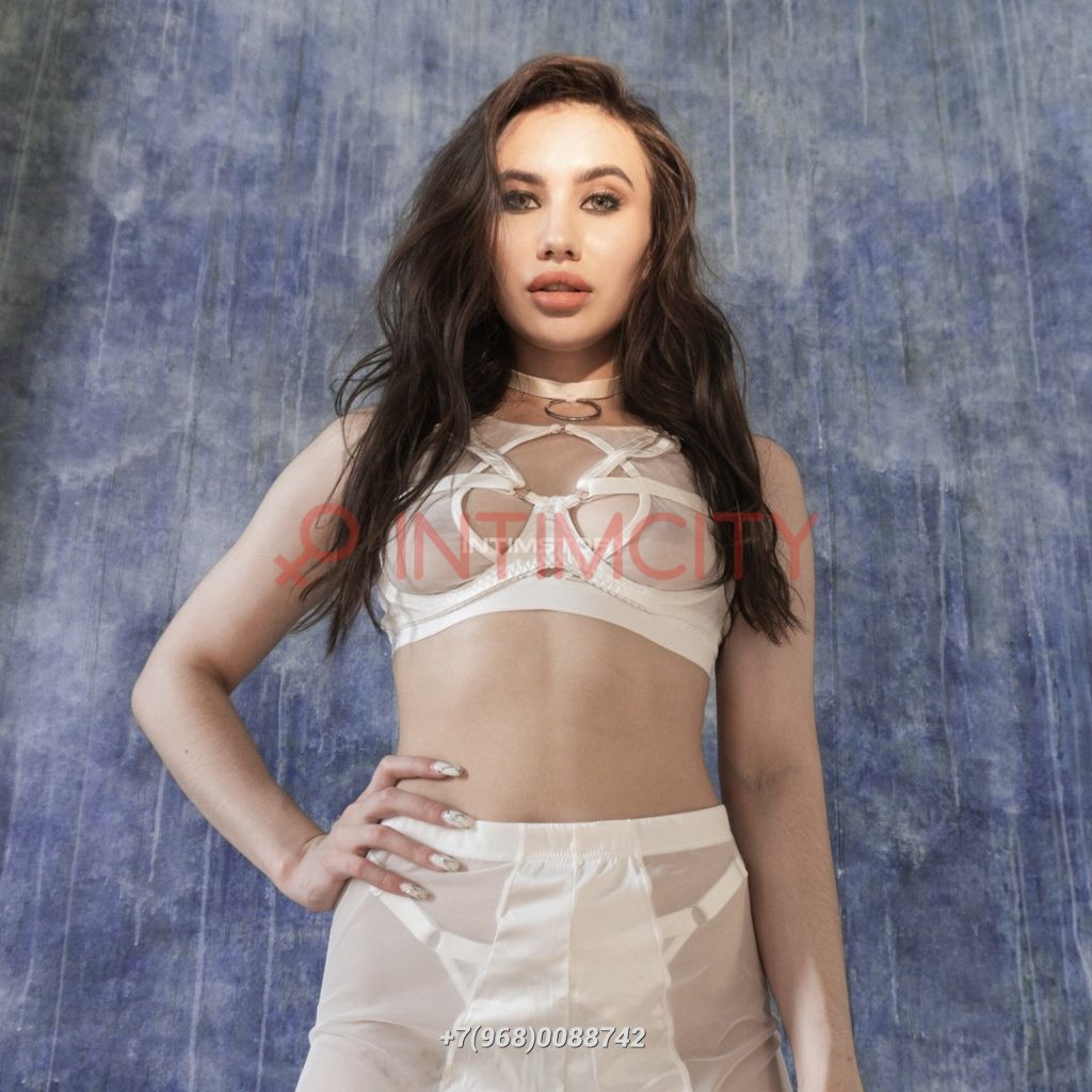 Индивидуалка Вика Интимсити