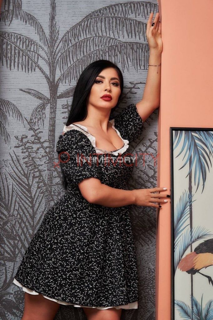 Элитная проститутка Моника IntimCity