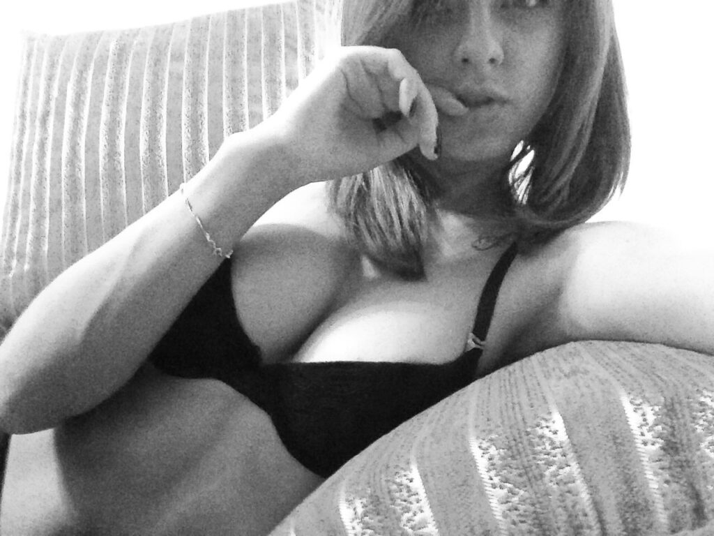 Элитная проститутка Настюша Интимсити