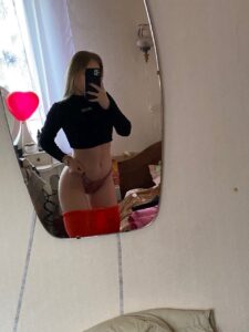 Элитная проститутка Надя IntimCity