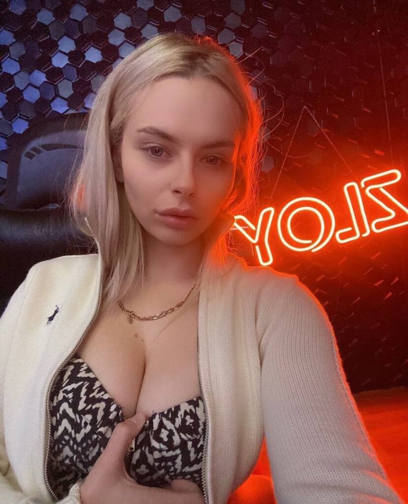 Индивидуалка Владлена Интимсити