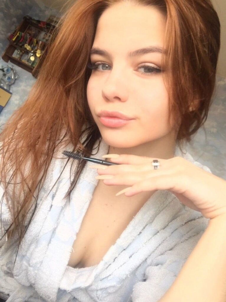 Шлюха Лола IntimCity