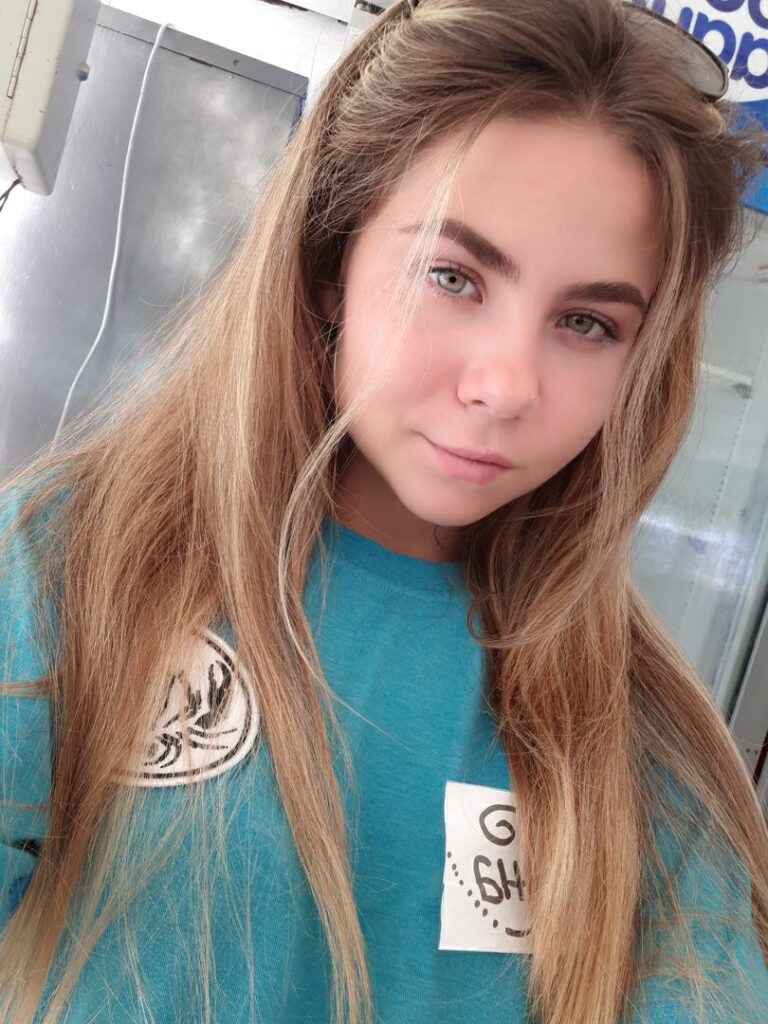 Шлюха Вика IntimCity