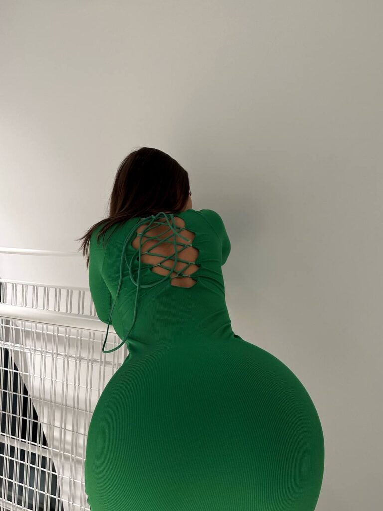 Эскортница Яна IntimCity