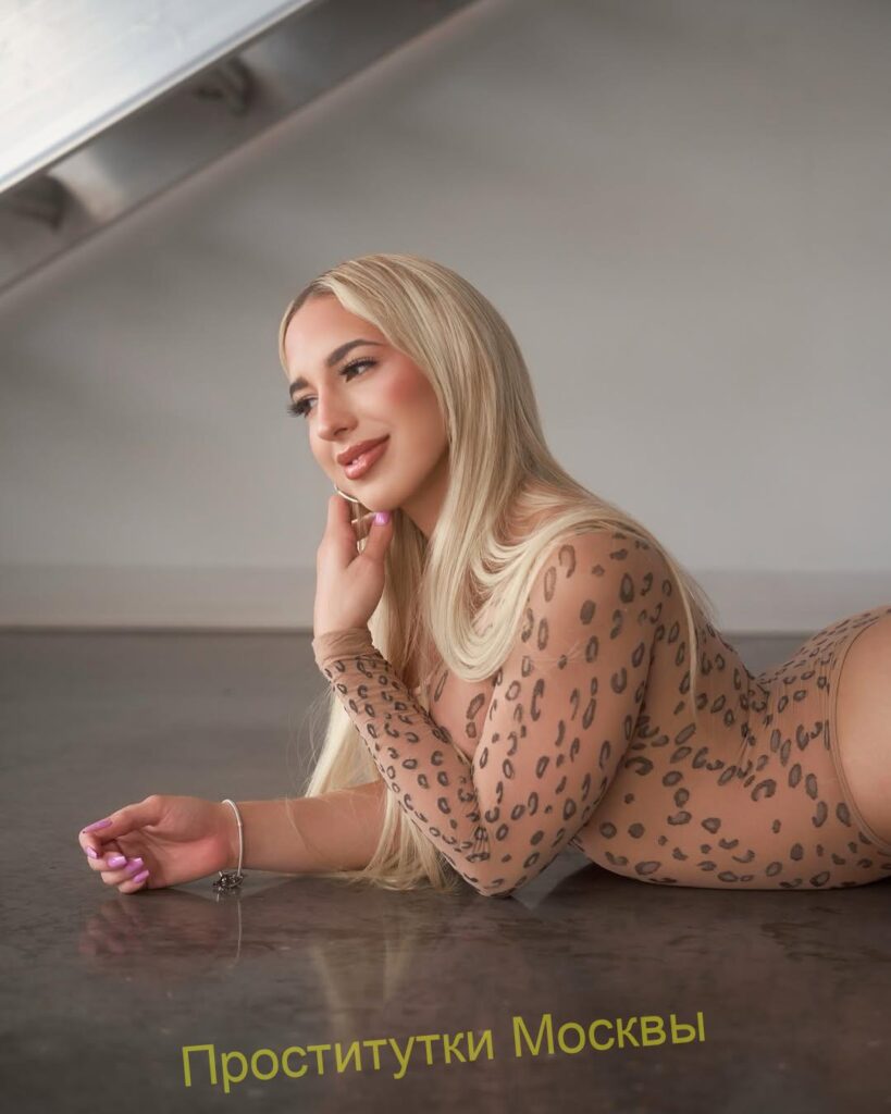 Элитная проститутка Молли IntimCity