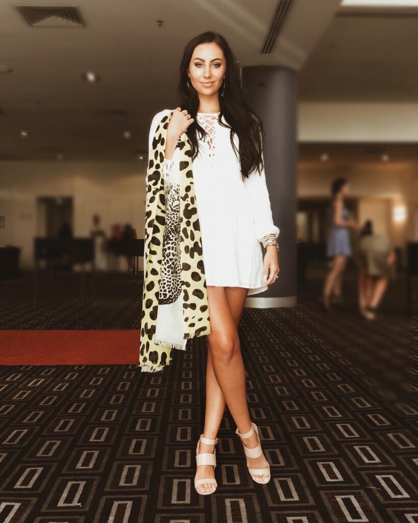 Эскортница Александра Интимсити