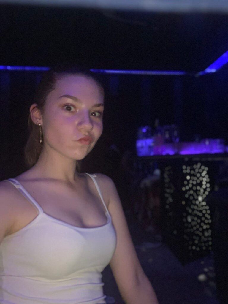 Путана Анюта Интимсити