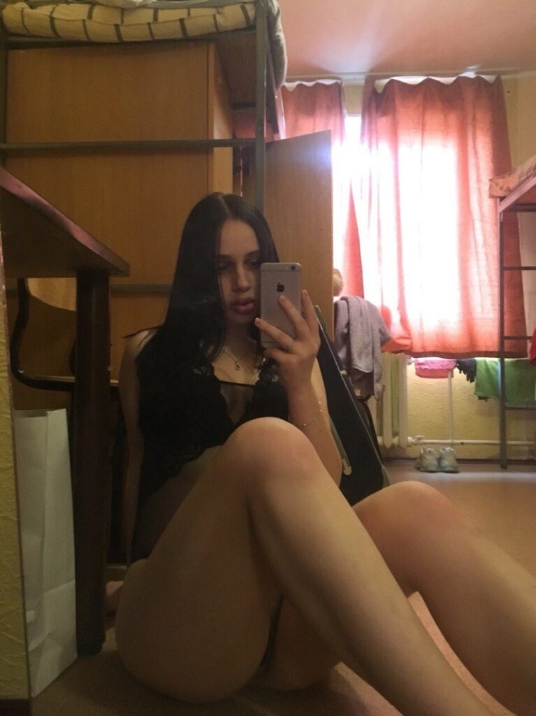 Эскортница Викушка IntimCity