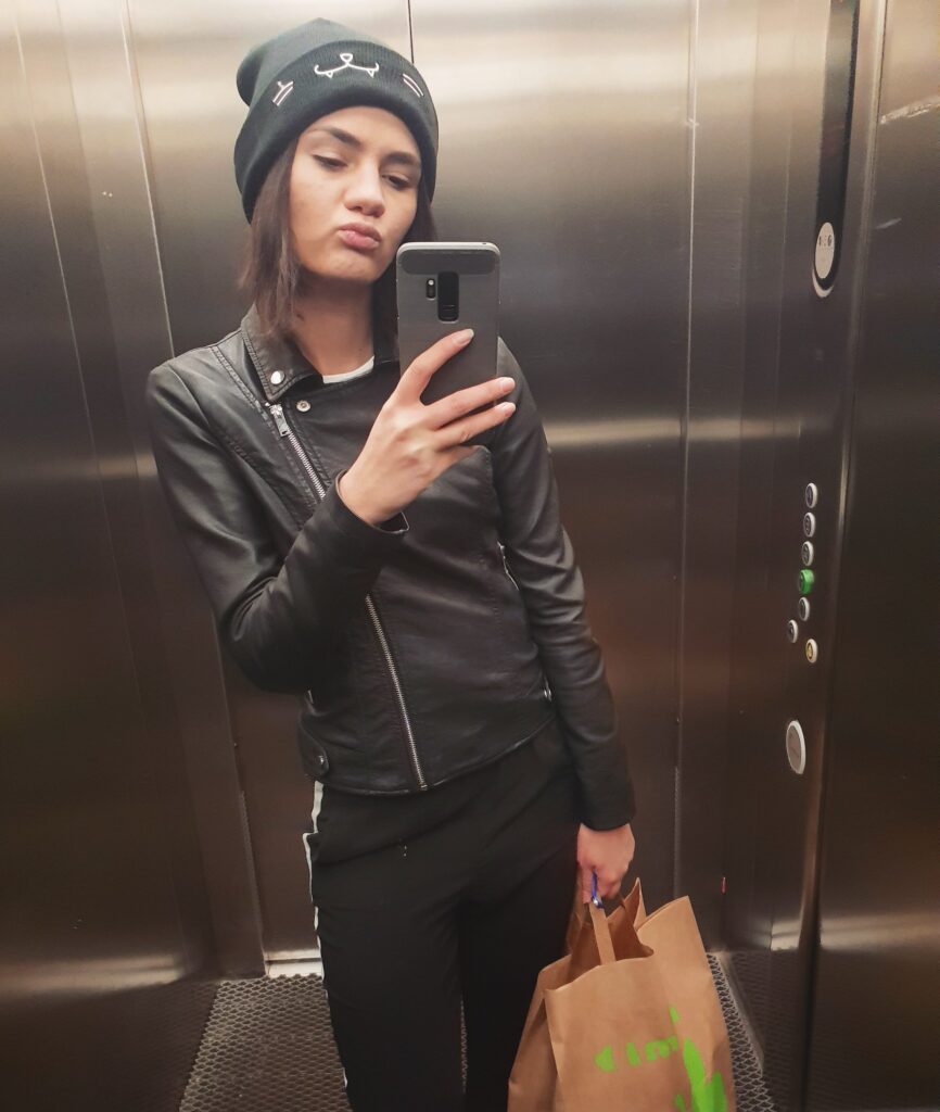 Путана Настя IntimCity