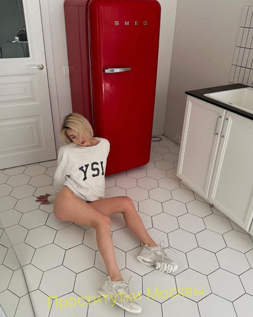 Элитная проститутка Моника IntimCity