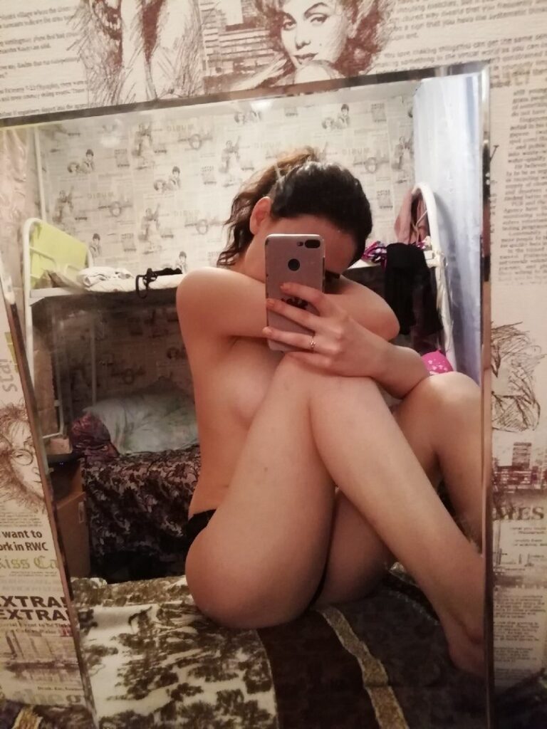 Шлюха Олечка IntimCity